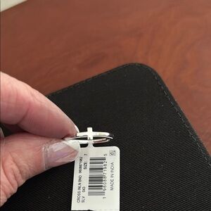 Kendra Scott Stylish Silver Cross Band Ring